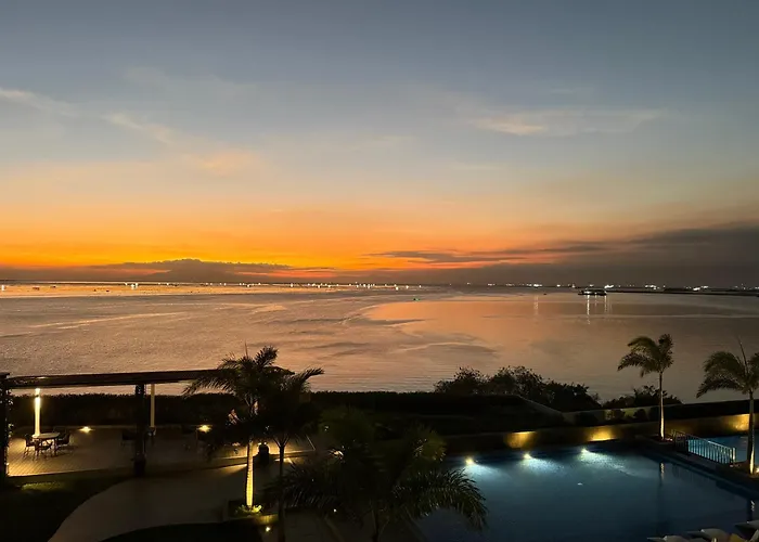 60 Sqm Oceanview 1 Bedroom 2 Pools & Gym Near Moa Manila